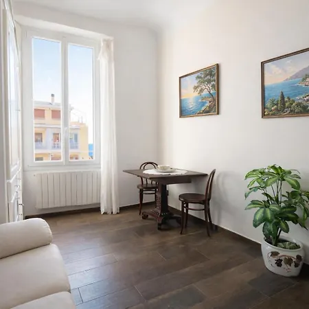 Casa Danilo Centro - A 100m Dalla Apartment