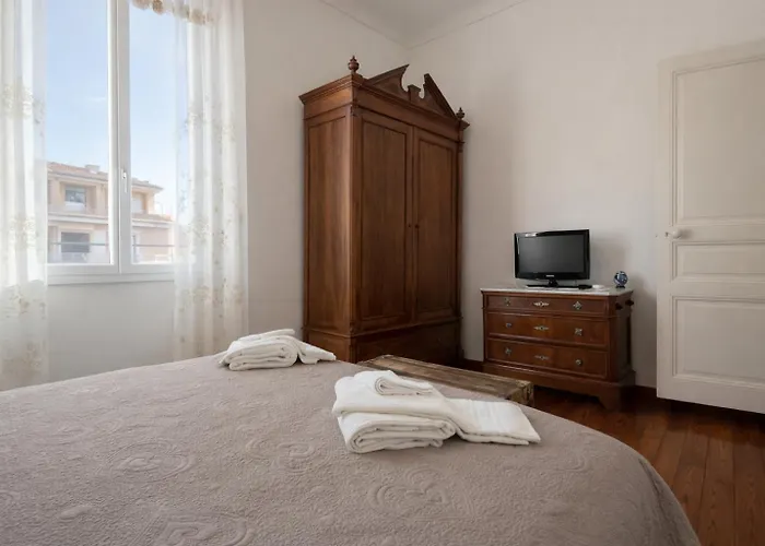 Apartment Casa Danilo Centro - A 100m Dalla Sanremo